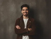 AI generated Grainy Vintage Retro Portrait | Voymage preview